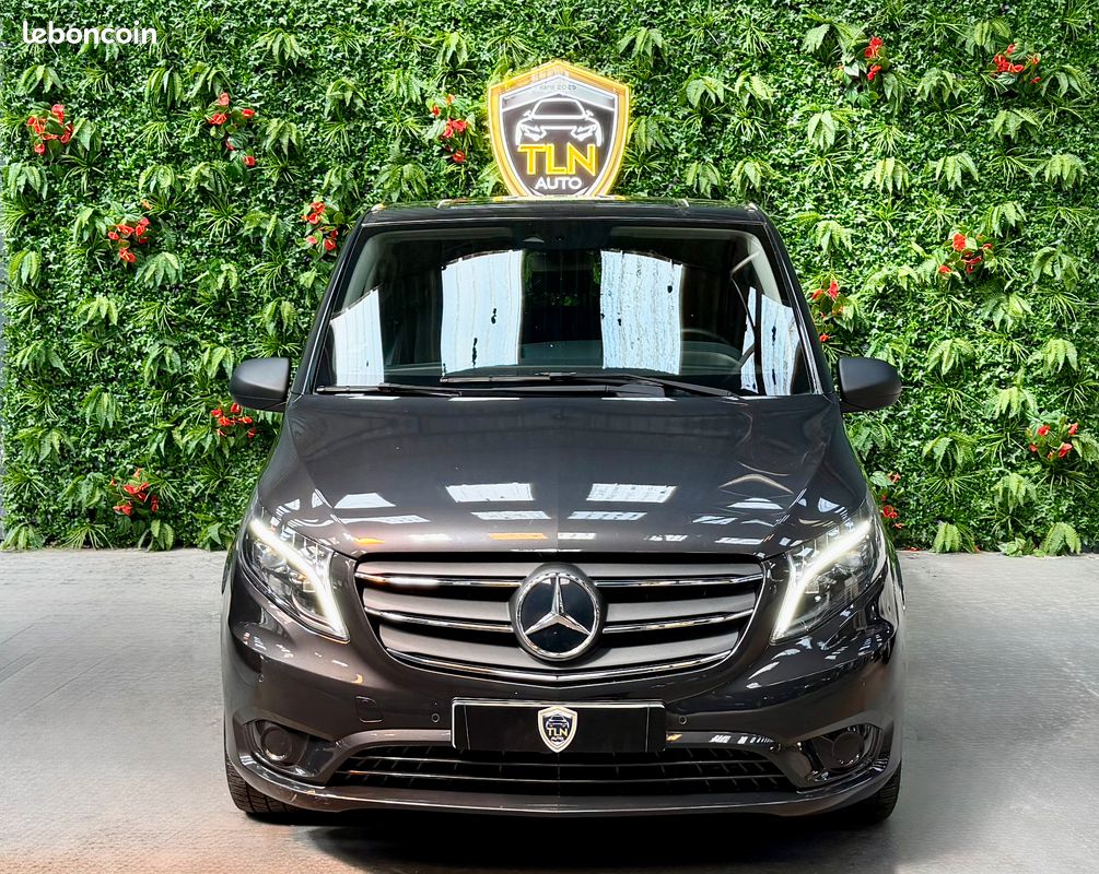 Mercedes Vito 119 CDI Mixto Extra long 5 PLACES ADAPTÉ PMR, | TVA RÉCUPÉRABLE | 1 ÈRE MAIN | SIÈGE CHAUFFANT / CUIR | CAMÉRA DE RECUL | HAYON ÉLECTRIQUE | APPLE CAR PLAY | KEY LESS | (image 2)