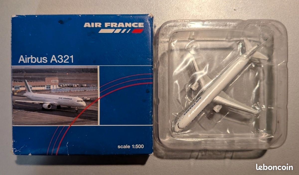 Ancienne Maquette Avion Airbus A321 "Herpa Wings 1:500 Air France Airbus A321 F-GTAI" (image 1)