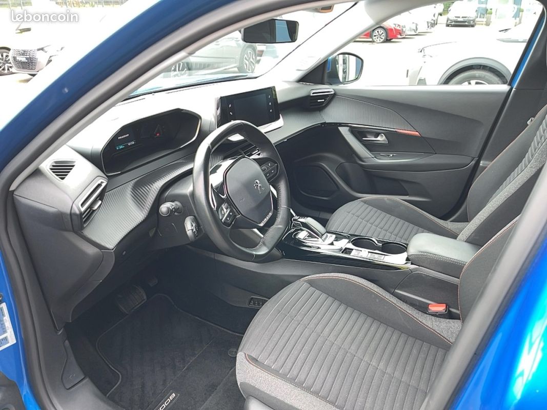 Peugeot 2008 e-2008 136ch Style (image 11)