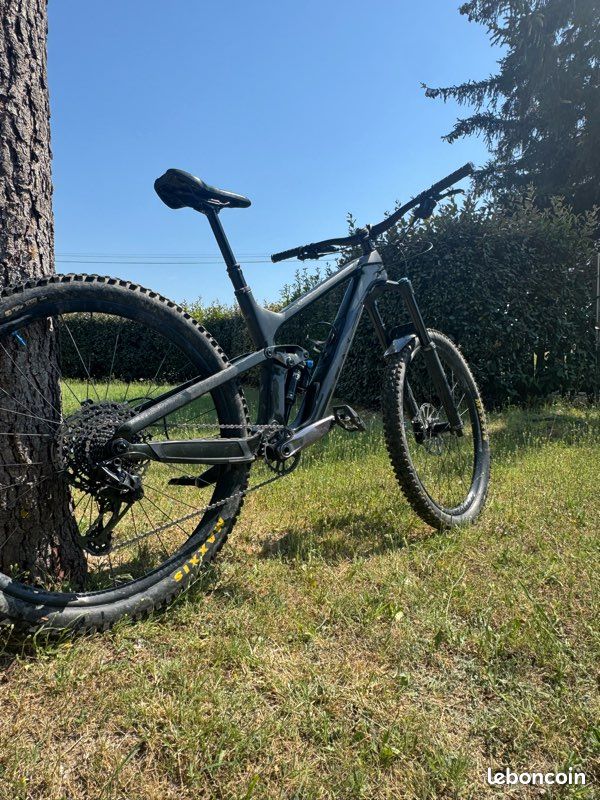 Trek Slash 9.7 (image 2)