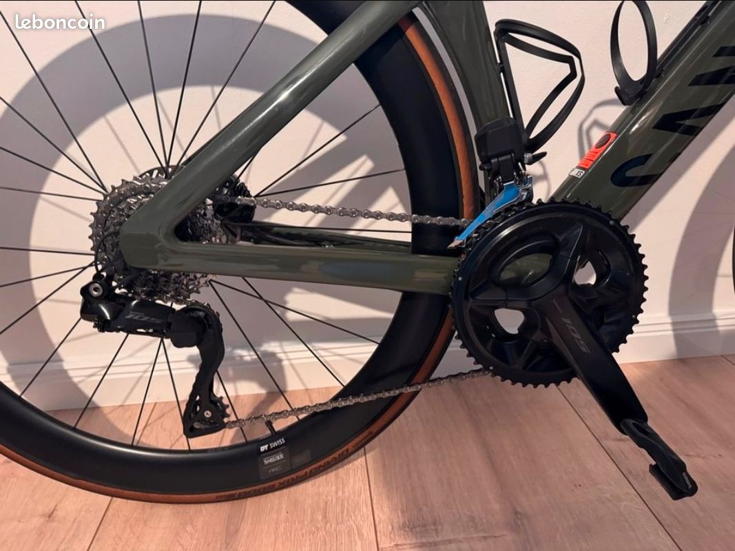 Canyon Aeroad CF SLX 7 Di2 (image 6)