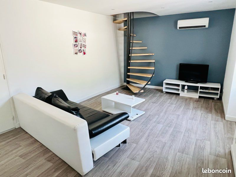 Appartement meublé + 2 place de parking (image 1)