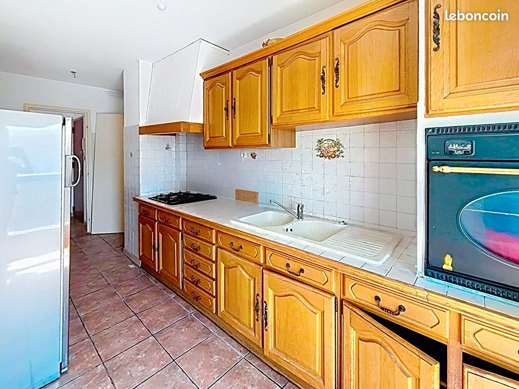Appartement 4 pièces 88 m² · à Port-de-Bouc · 88 m² · 98 000 €