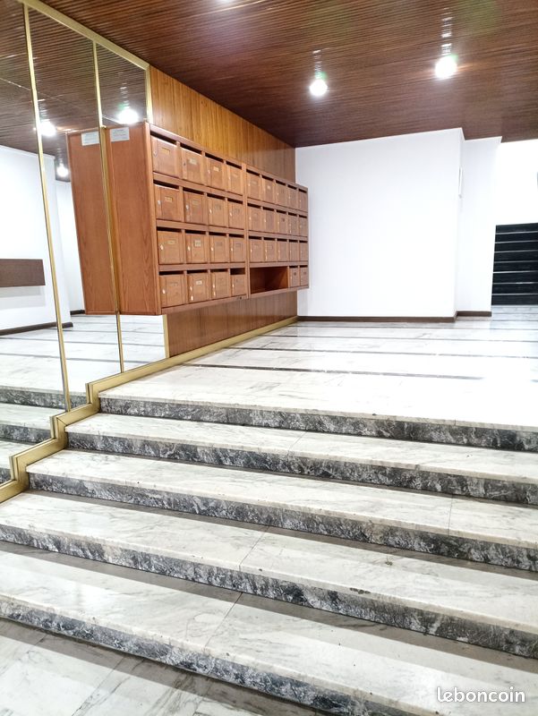 Appartement 3 pièces 90 m² · à Grenoble · 90,2 m² · 220 000 €