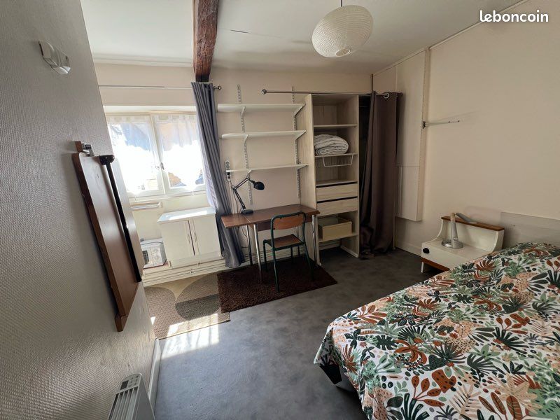 Appartement 1 pièce 12 m² · à Poitiers · 12 m² · 385 €