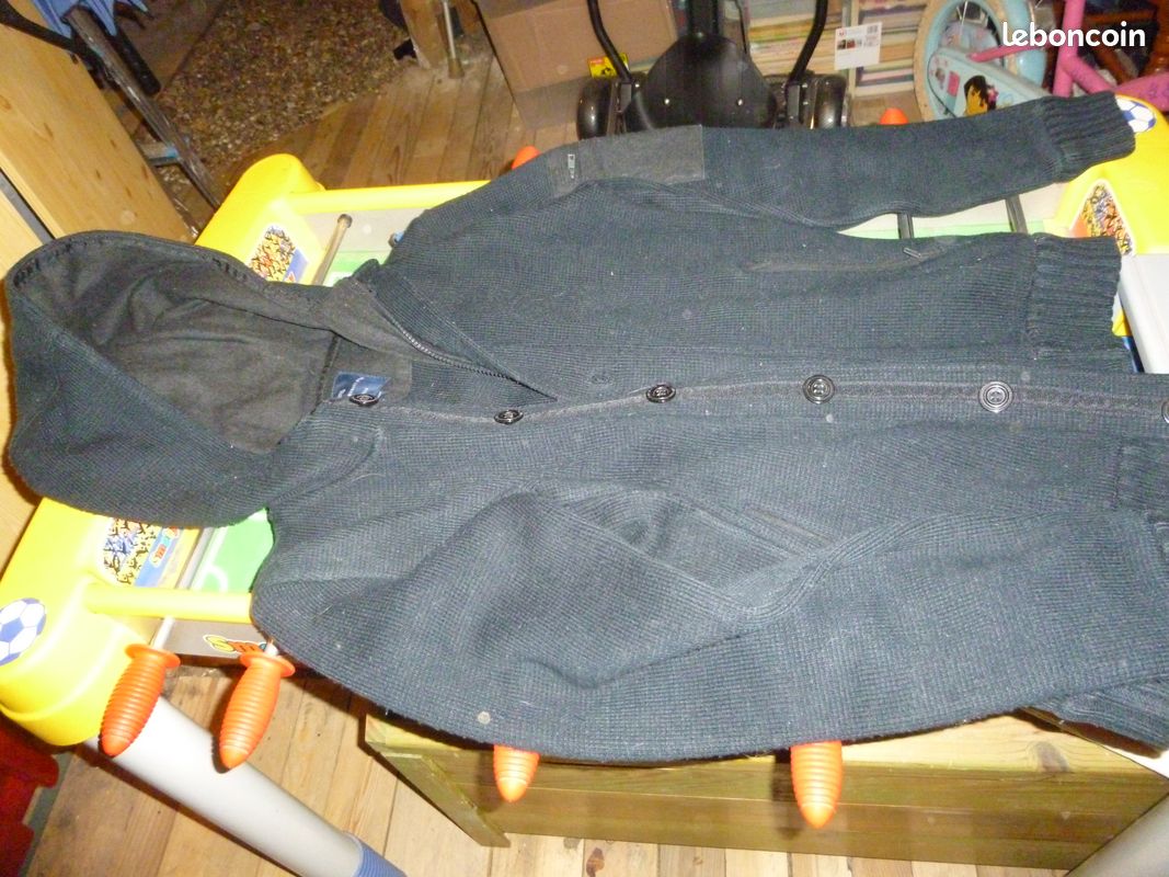 U5 veste en laine bleue marine (grav) (image 1)
