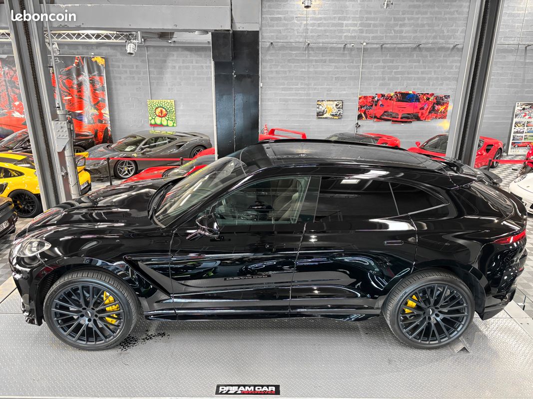 ASTON MARTIN DBX 707 – Jet Black - PPF (image 2)