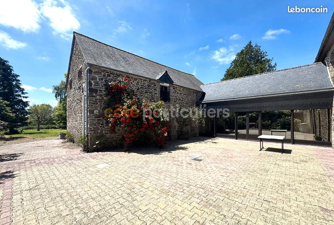 Propriété 10 pièces 299 m²