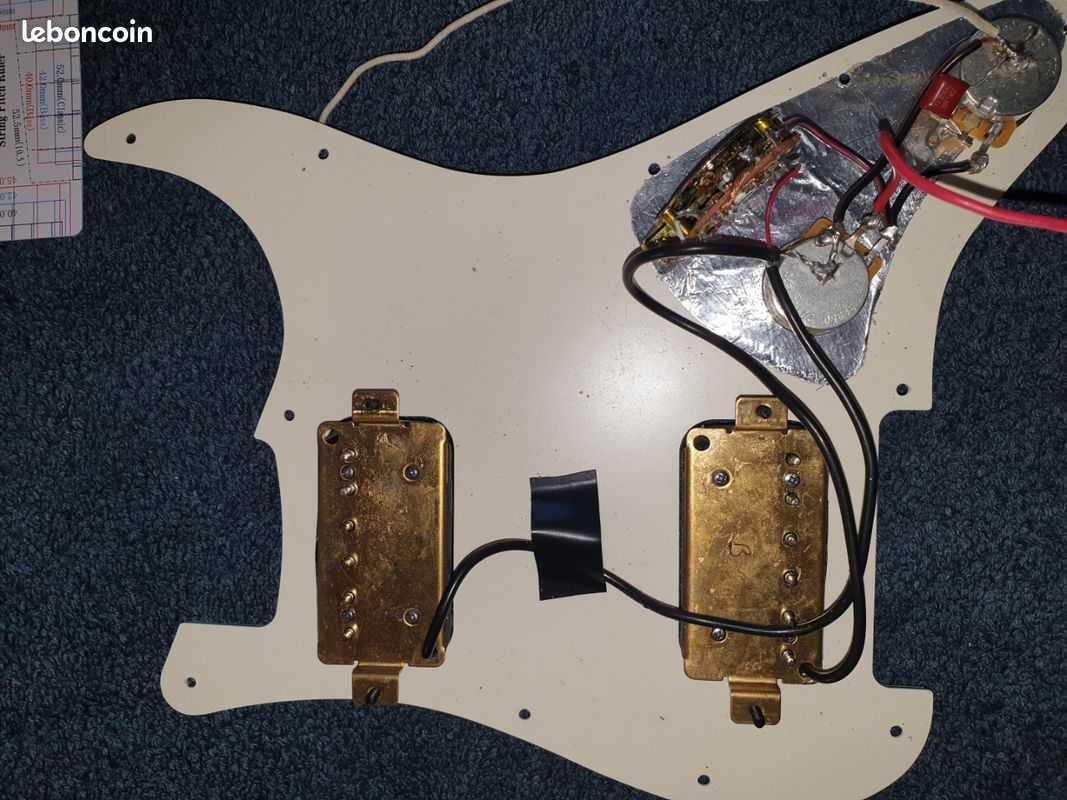 Plaque stratocaster gaucher (image 2)