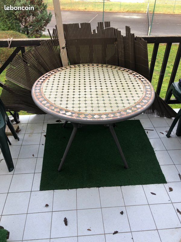 Table mosaïque (image 1)