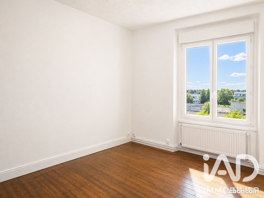 Appartement 3 pièces 77 m² · à Dole · 77 m² · 650 €