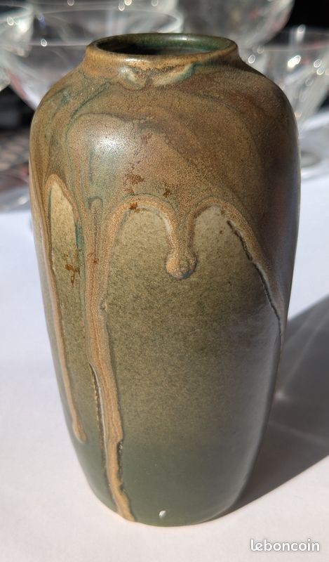Paire De Vases En Grès Signés – Tournés Et Décorés à La Main – Occasion