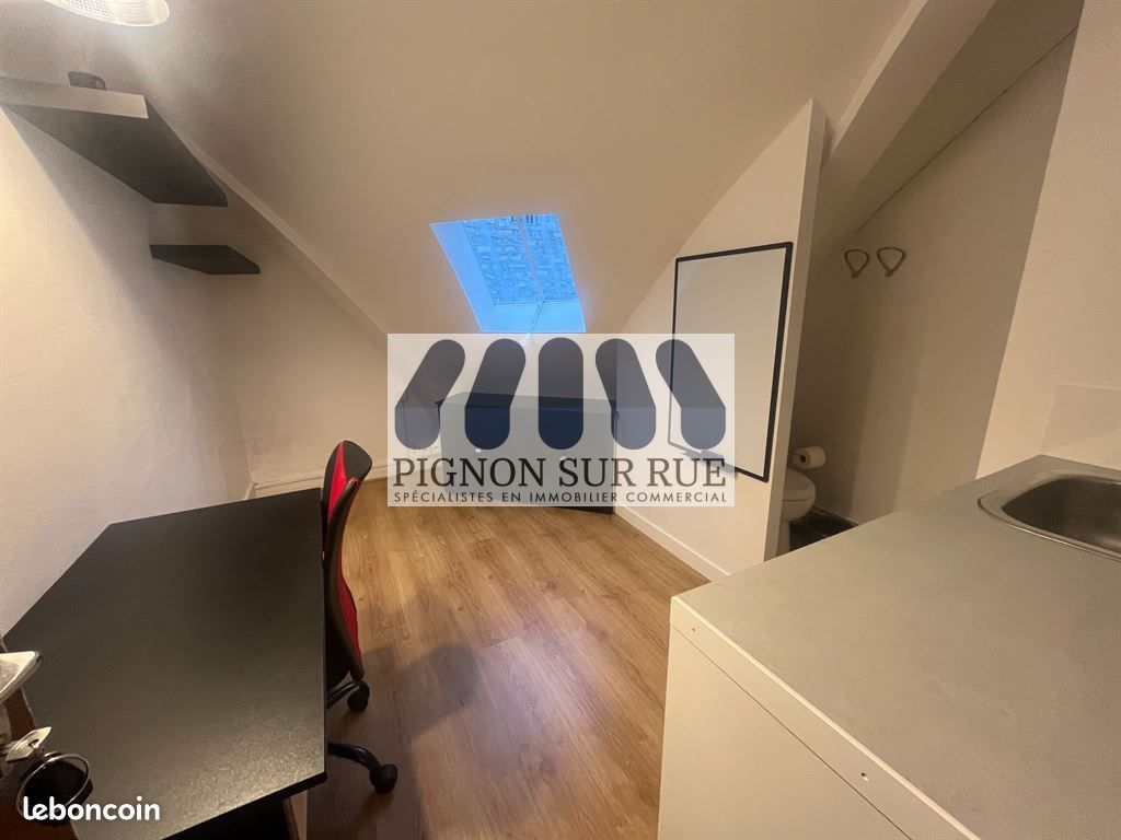 Appartement 1 pièce 9 m² · à Paris · 9 m² · 650 €/mois