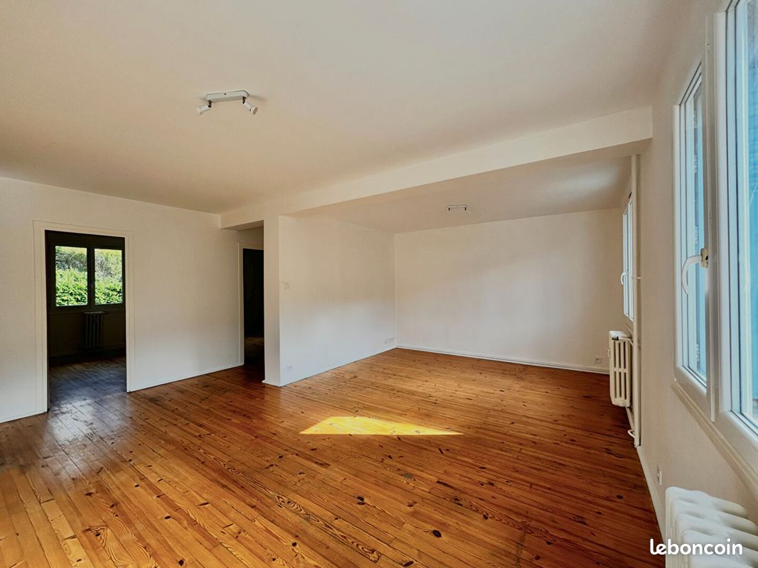 Appartement 4 pièces 67 m² · à Saint-Étienne · 67 m² · 72 000 €