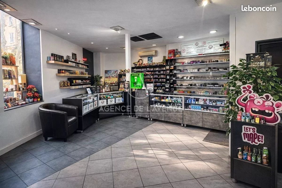 Local commercial 65 m La Seyne-sur-Mer - Bureaux & Commerces Local commercial 65 m La Seyne-sur-Mer - Bureaux & Commerces