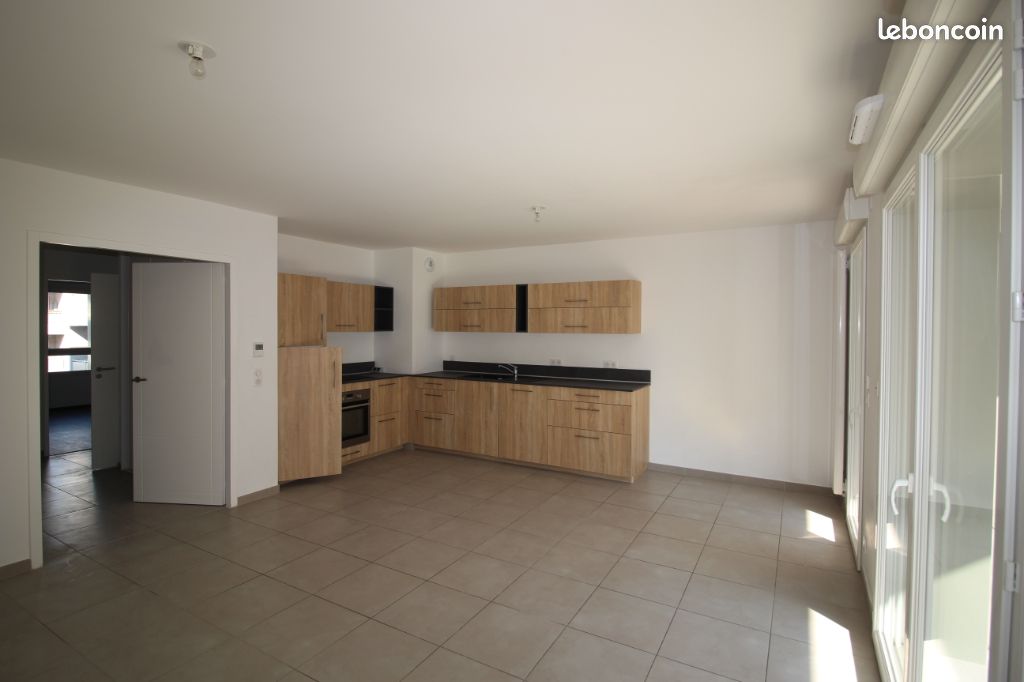 Appartement 3 pièces 64 m² · à Saint-Julien-en-Genevois · 64 m² · 360 000 €