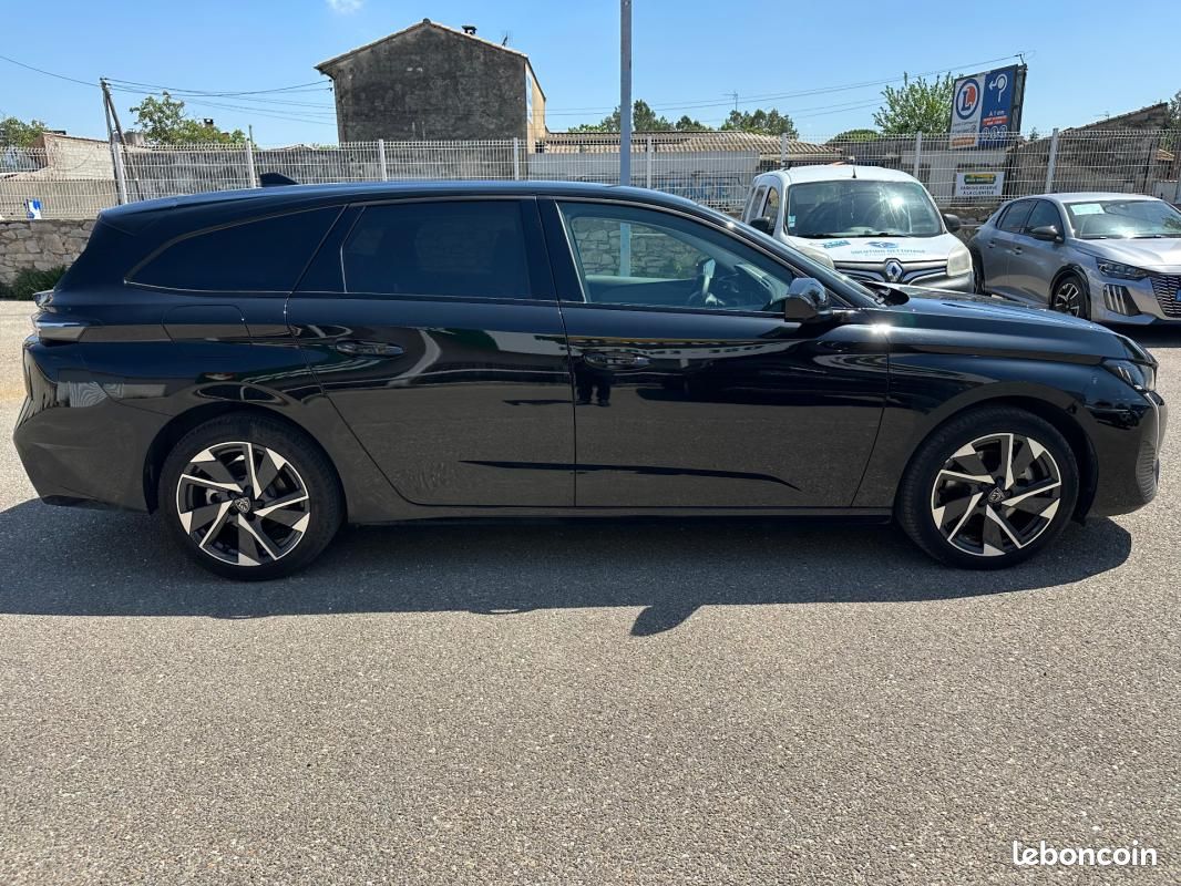 Peugeot 308 SW Hybrid 145 e-DCS6 Allure (image 5)