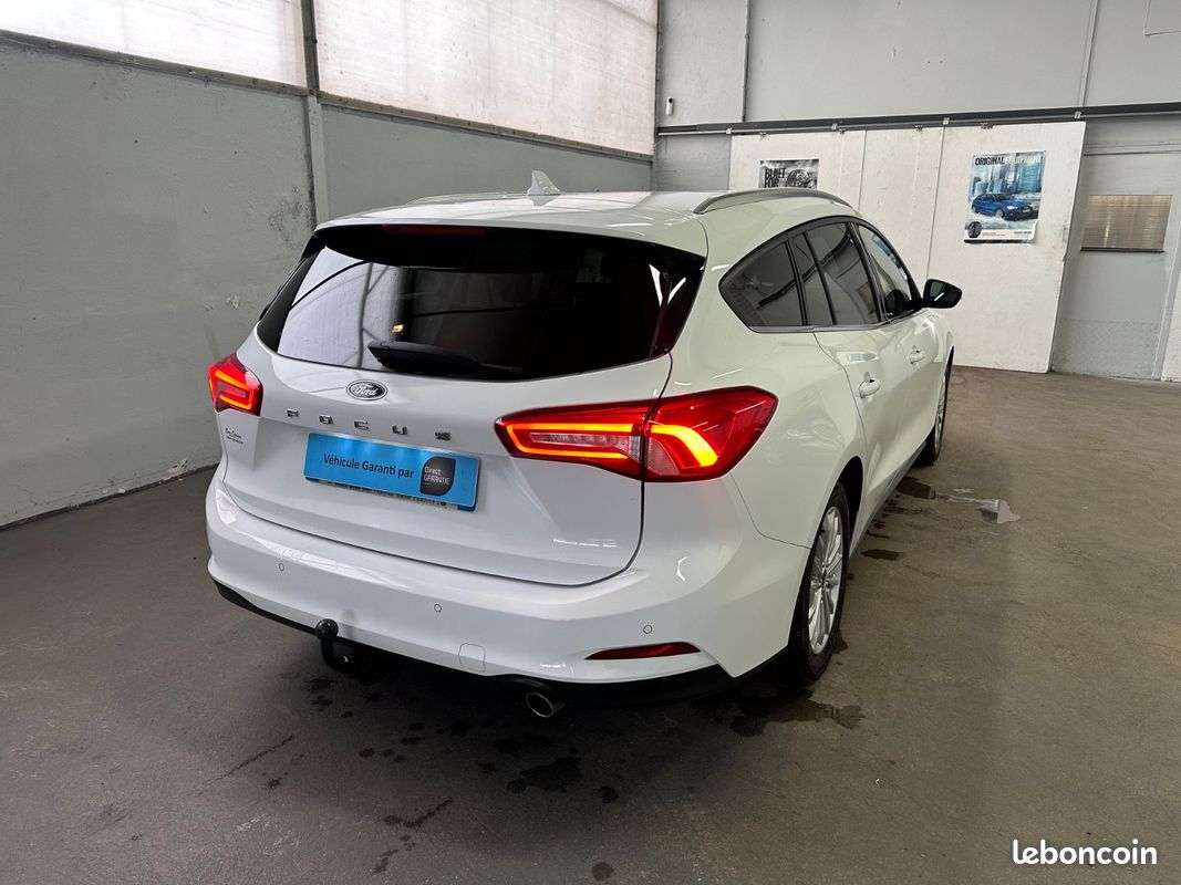 FORD Focus SW 125CH Titanium (image 5)