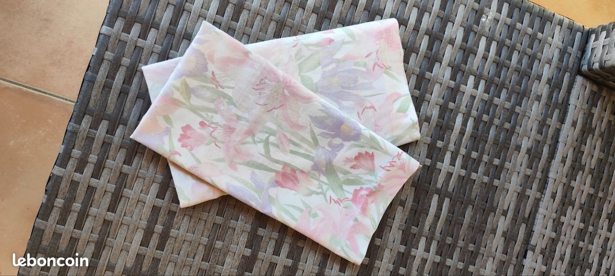 Lot de 2 taies d'oreillers fleuries (image 1)