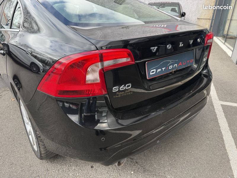 Volvo S60 D3 150CH KINETIC BUSINESS GEARTRONIC (image 10)