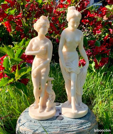 Figurine résine rétro 'Les Baigneuses' bleu beige - 35x8.5x8.5 cm