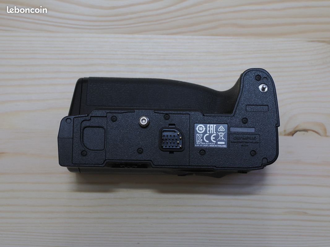 Grip Olympus HLD-9, très bon état (image 4)