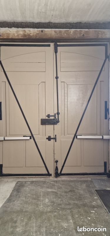 A LOUER GARAGE 21 M2 Proche lycée Michelet · à Montauban · 115 €