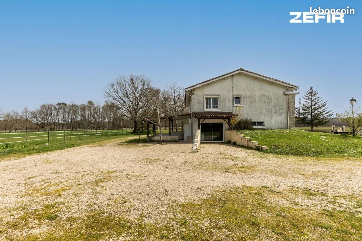 Maison 8 pièces 130 m² - Les Églisottes-et-Chalaures 33230 (image principale 15)