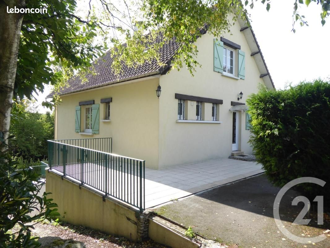 Maison 7 pièces 193 m² · à Beauvais · 193 m² · 234 300 €