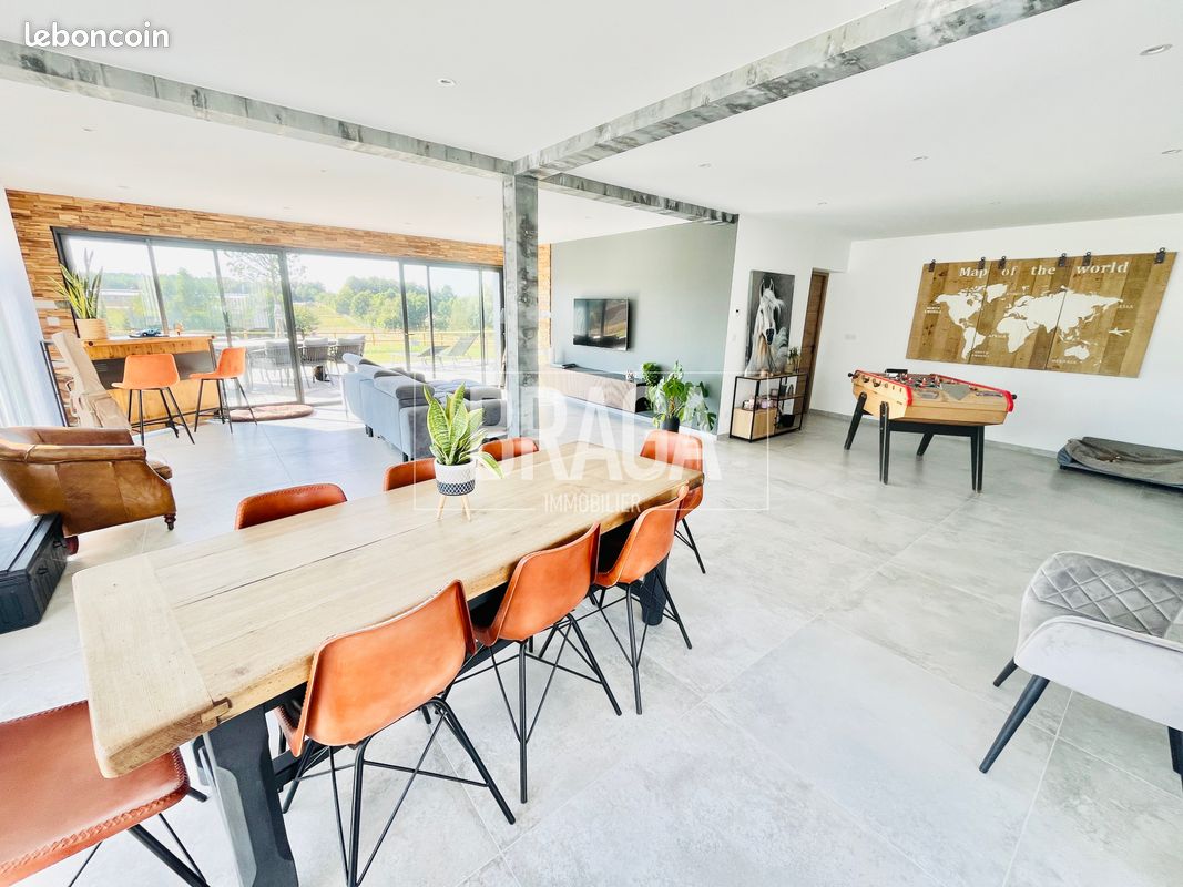 Maison 7 pièces 221 m² · à Carly · 221 m² · 588 000 €