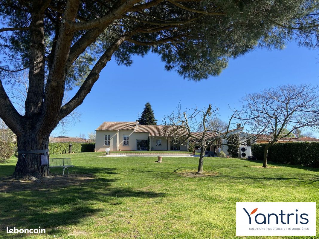Maison 6 pièces 184 m² · à Fenouillet · 184 m² · 630 000 €