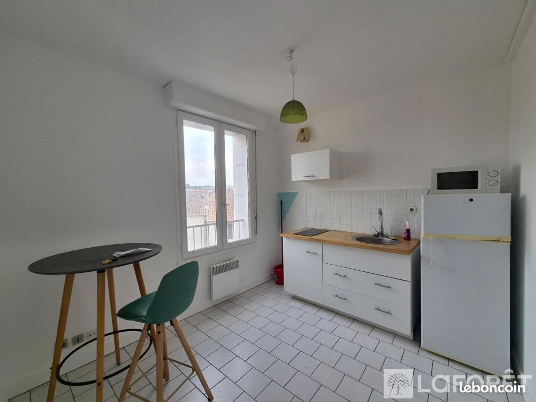 Appartement 2 pièces 27 m² · à Périgueux · 27 m² · 450 €