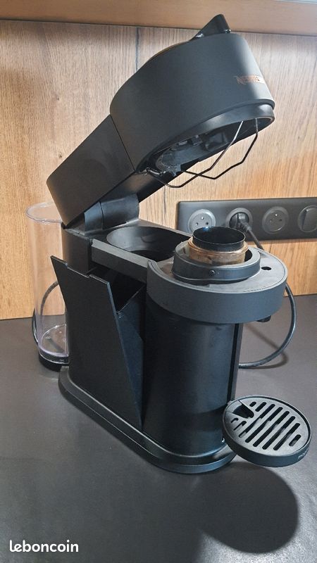 Machine à café Nespresso Vertuo (image 2)