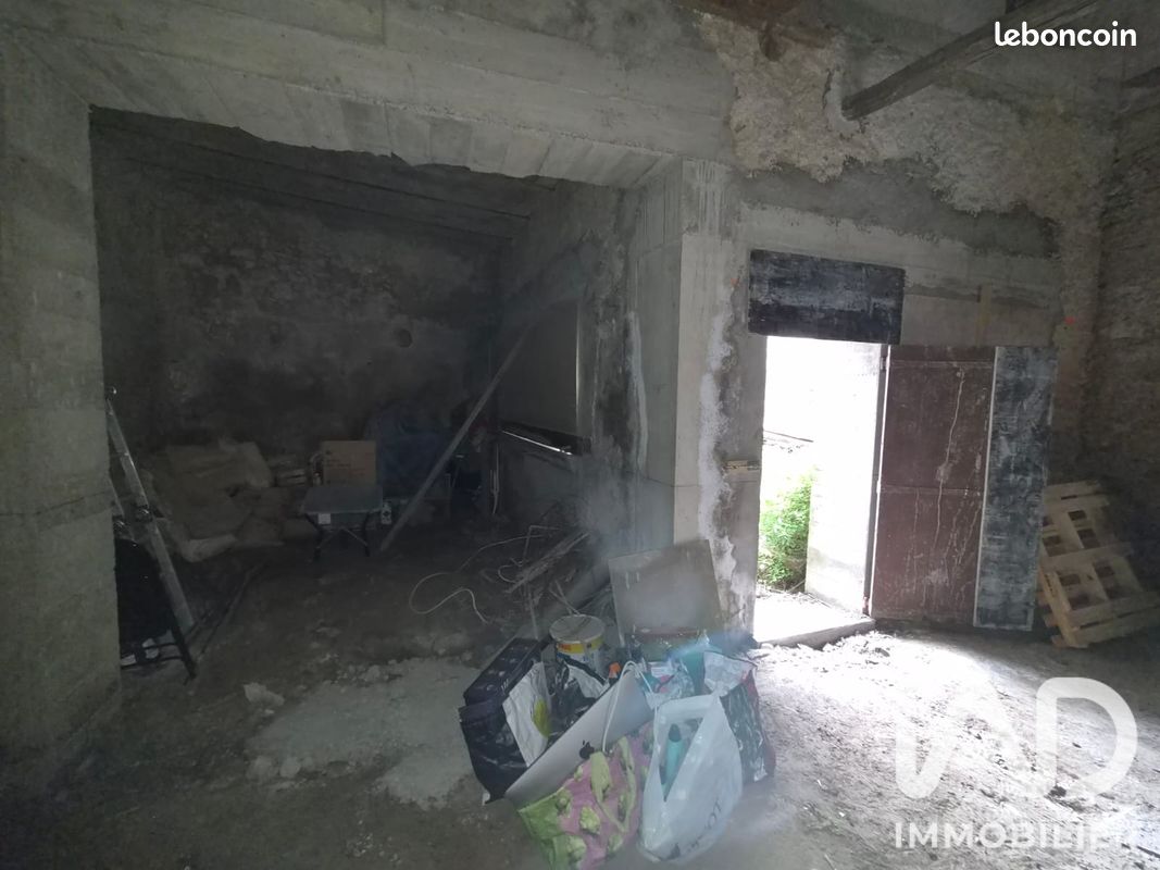Propriété 1 pièce 140 m² (image 4)
