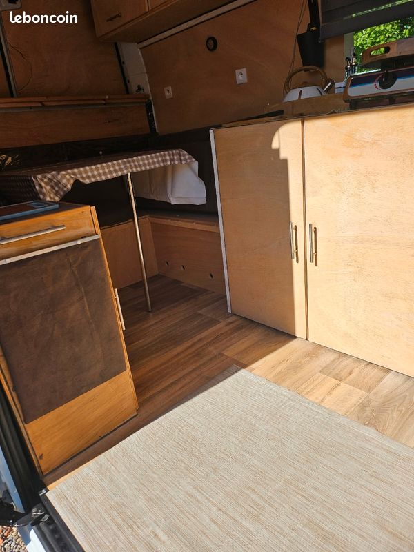 Renault Master aménagé (image 2)