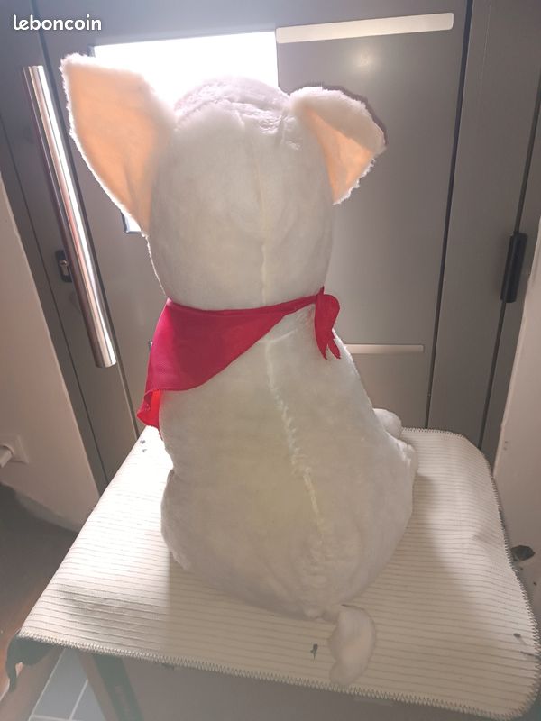 Grosse peluche chien (image 4)