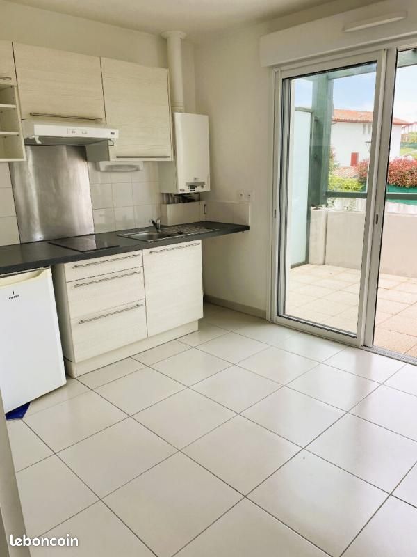 Studio 1 pièce 25 m² - Bassussarry 64200 (image principale 7)