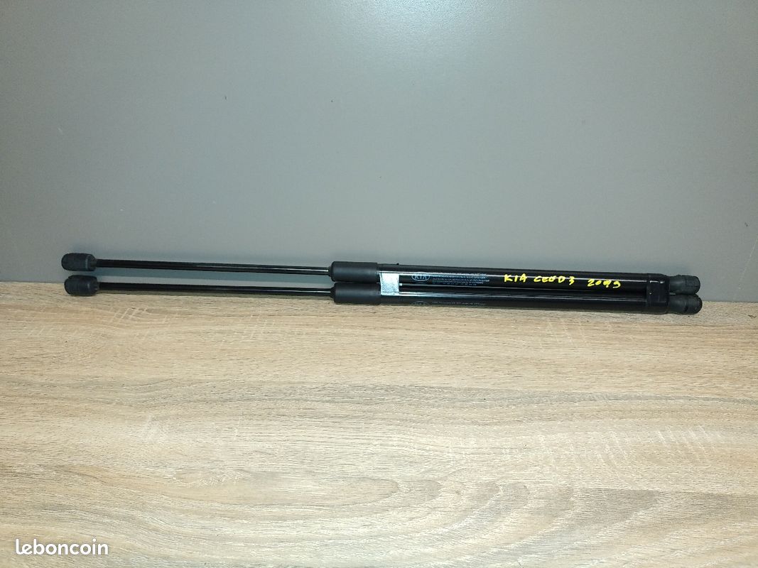 Paire verins coffre hayon malle - KIA CEED II PH.1 - Blanc - 817701H310 - Q1-067