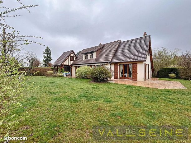 Maison 6 pièces 141 m²