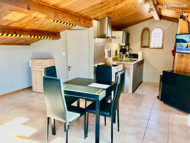Haut de Villa F2/3 clim réversible, terrasse vue mer, BBQ parking
