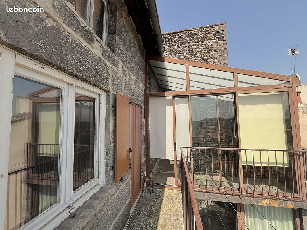 Maison 7 pièces 143 m² · à Volvic · 143 m² · 119 000 €