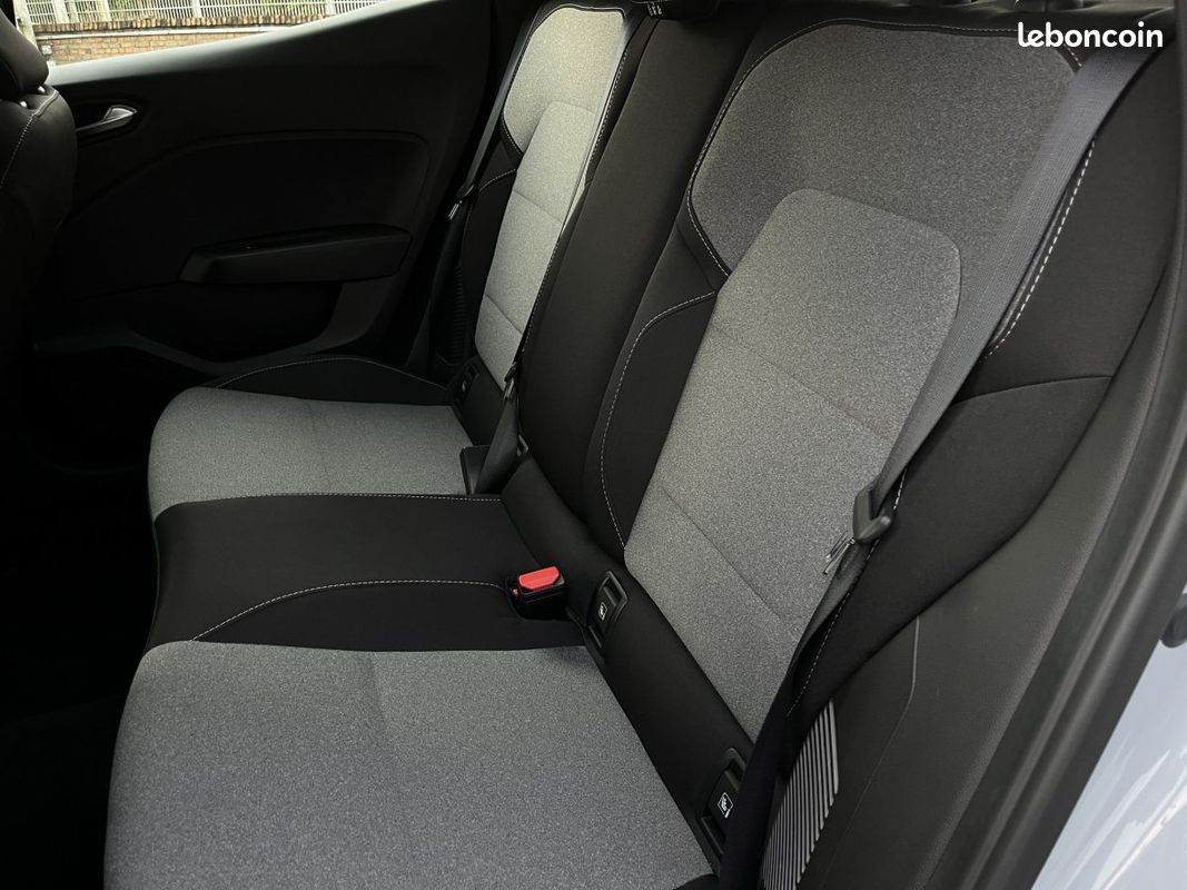 Renault Clio (5) Evolution E-Tech full hybrid 145 -24 (image 6)