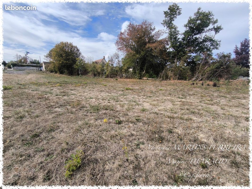Terrain 1 373 m² Preuilly · 37 000 €