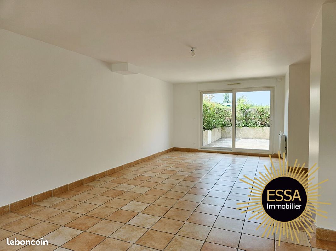 Appartement 5 pièces 102 m² · à Noisy-le-Roi · 102 m² · 2 420 €/mois