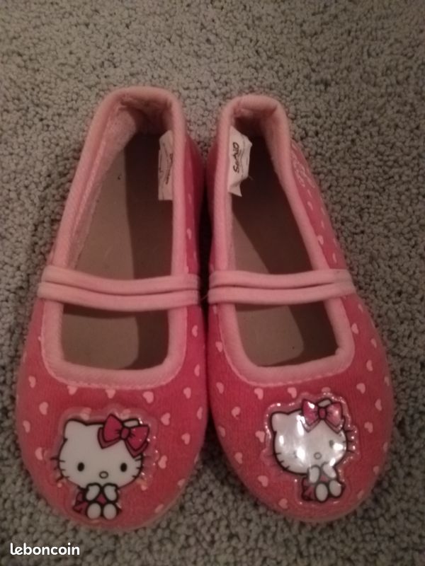 CHAUSSONS Taille 25 (image 1)