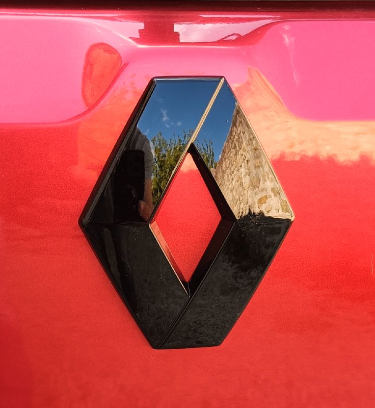 Logo Renault noir brillant pour Clio 4 - Équipement auto