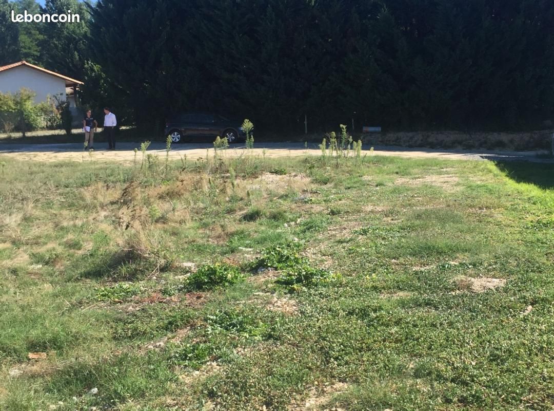 Terrain 605 m² Marsas · 86 200 €