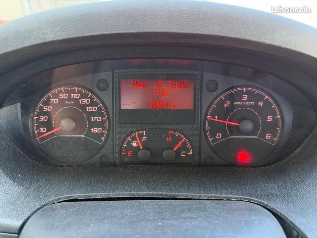 CITROEN JUMPER PLATEAU 4-35 L3H2 2.0 BLUE HDI 130 TVA RECUPERABLE ECRAN GPS TELEPHONE MUSIQUE BT Garantie 12 mois (image 13)