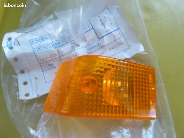 Lot De 2 Cabochons De Clignotant Origine CEV 236 - Compatible Peugeot XP50 (Avenger), Neuf Sous Blister, Fabriqué En France