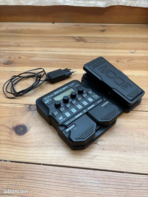 Zoom G1X Four + alimentation secteur (image 1)